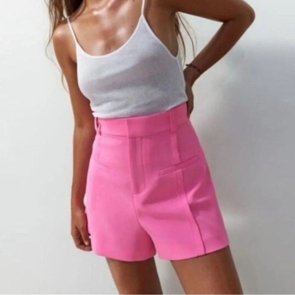NWT Barbie Pink Tailored High Waisted Shorts With Pockets size XS